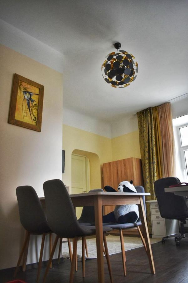 Panda House - Luxury In Old Town Apartment Tartu Exterior foto