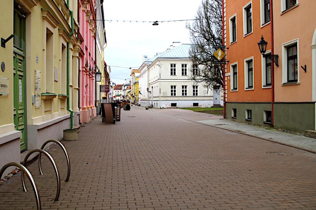 Panda House - Luxury In Old Town Apartment Tartu Exterior foto